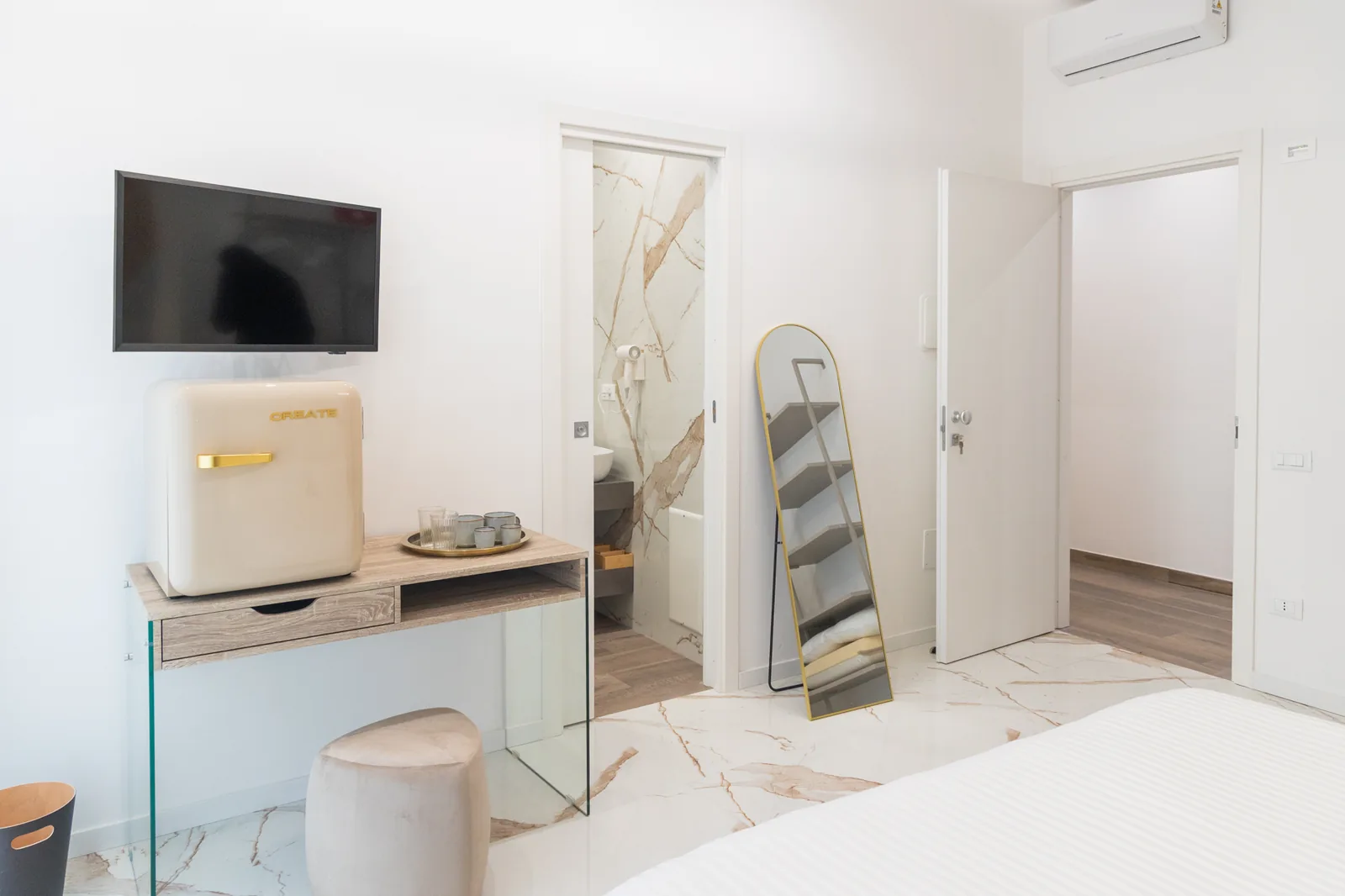 Modern Rooms Salerno